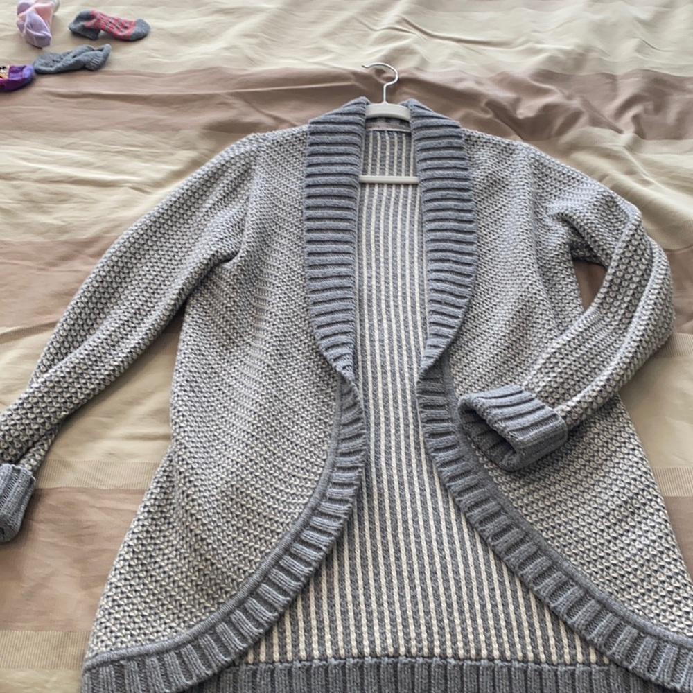 Athleta sweater